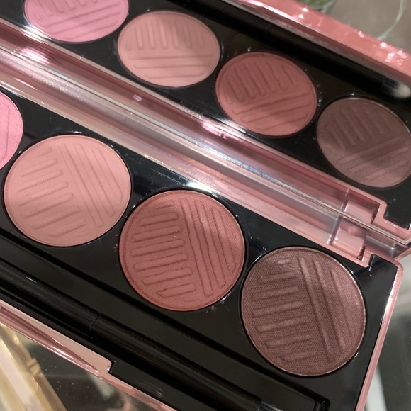 DOSE OF COLORS 💕 Marvelous Mauves Palette - Picture 7 of 8